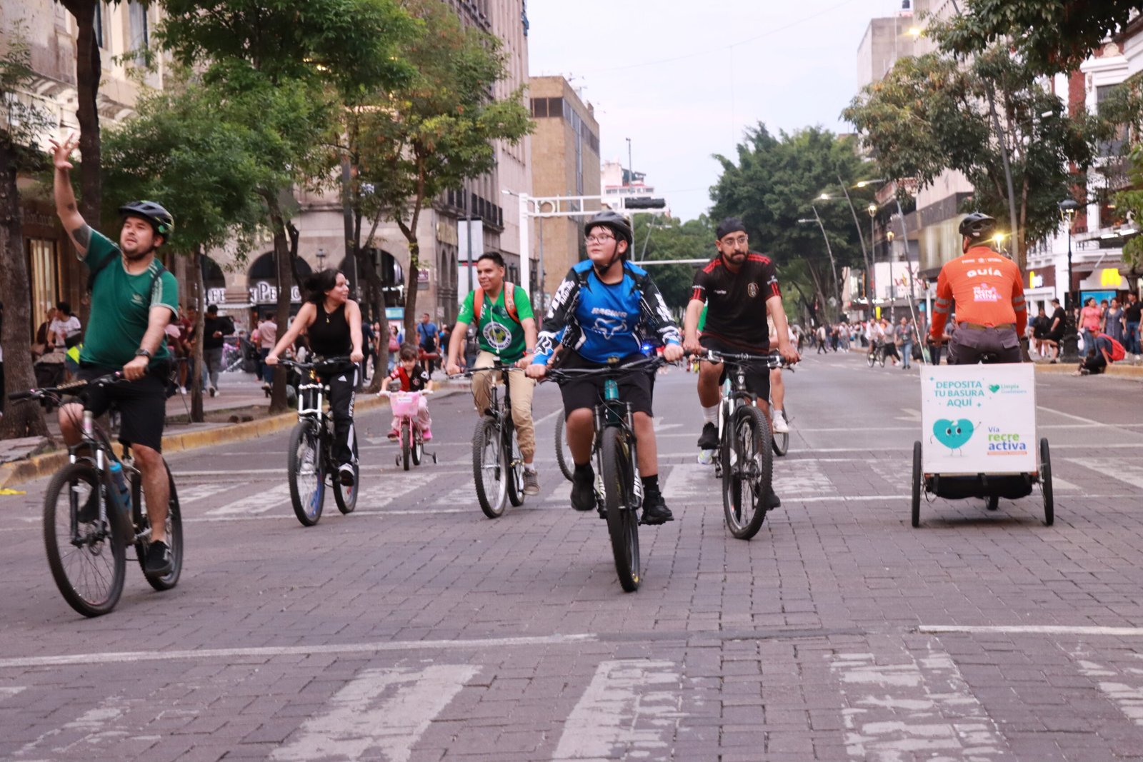 Reúne El Bien de Noche a más de 115 mil personas en el Centro