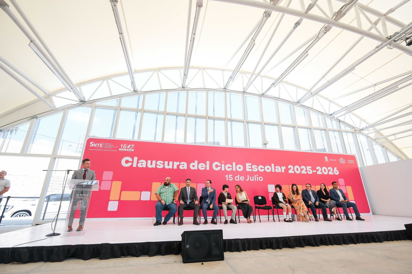 Concluye ciclo escolar para 1.6 millones de alumnos 
