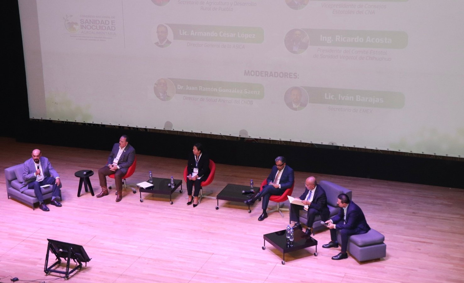 Exponen estrategia sanitaria de Jalisco en congreso nacional