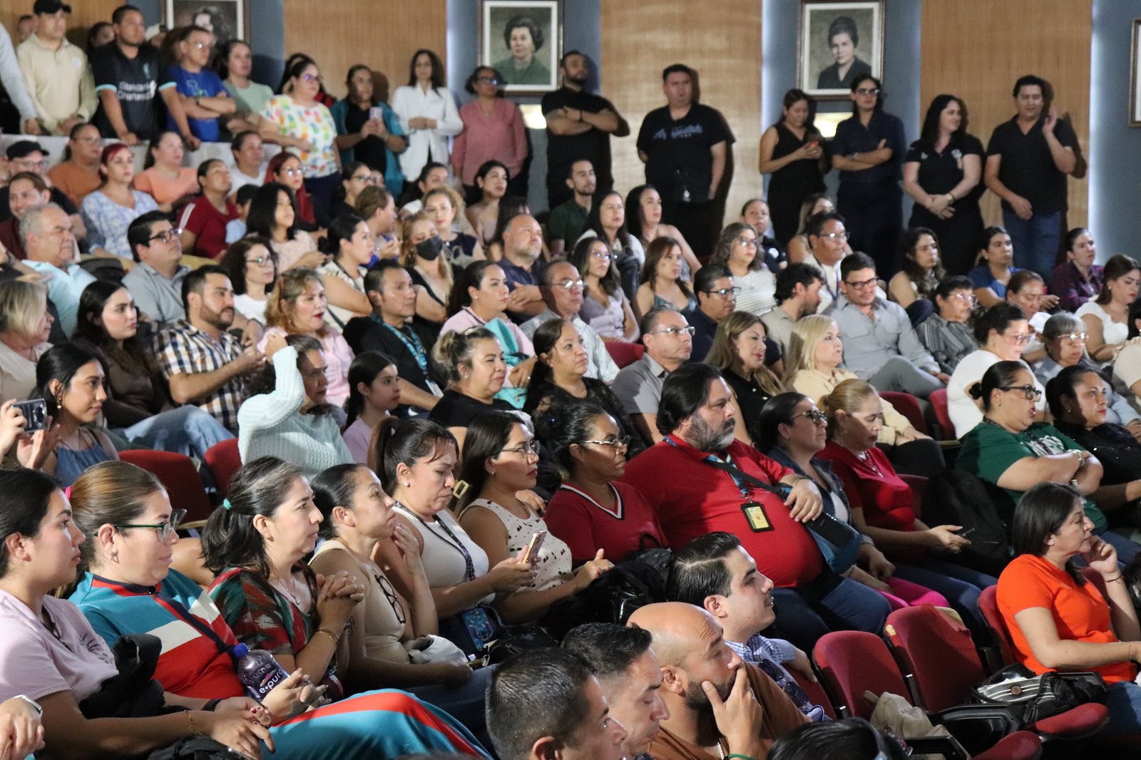 DIF y sindicato suspenden huelga