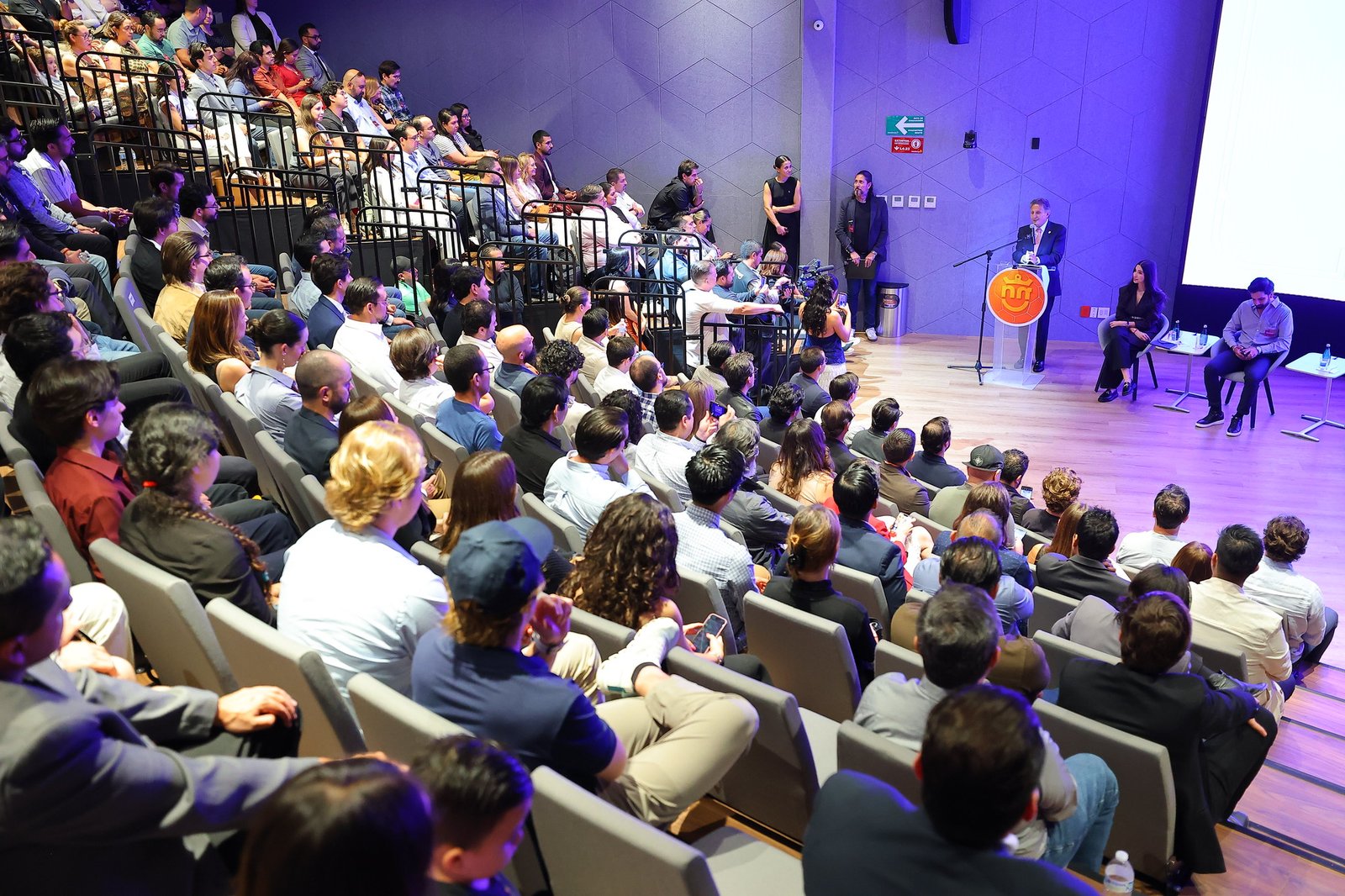 Reto Zapopan entrega apoyo a emprendedores