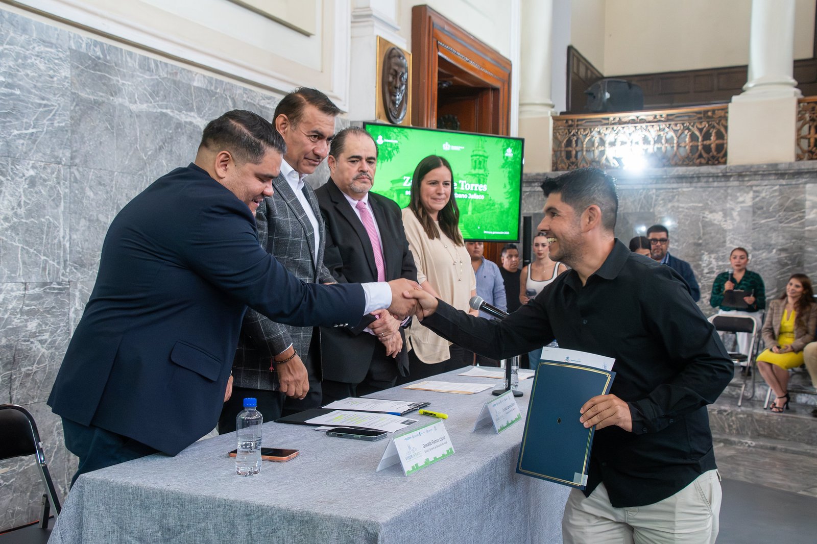 Certifican a 21 municipios para emitir licencias digitales