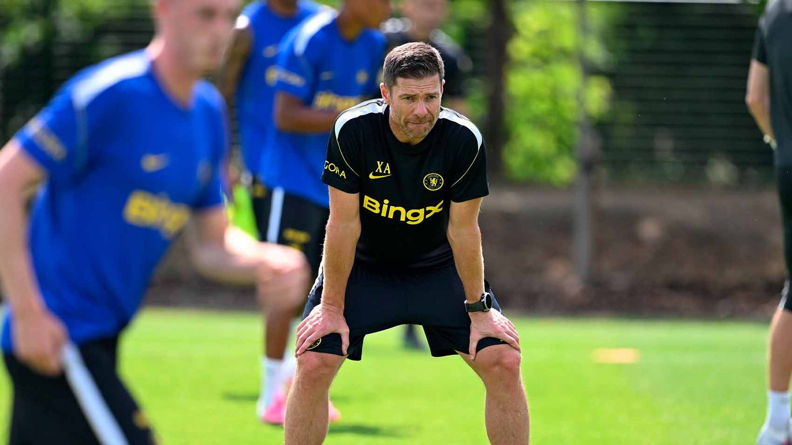 Xabi Alonso Blinda a Enzo Fernández: Chelsea Forja su Nueva Era Sin el Real Madrid