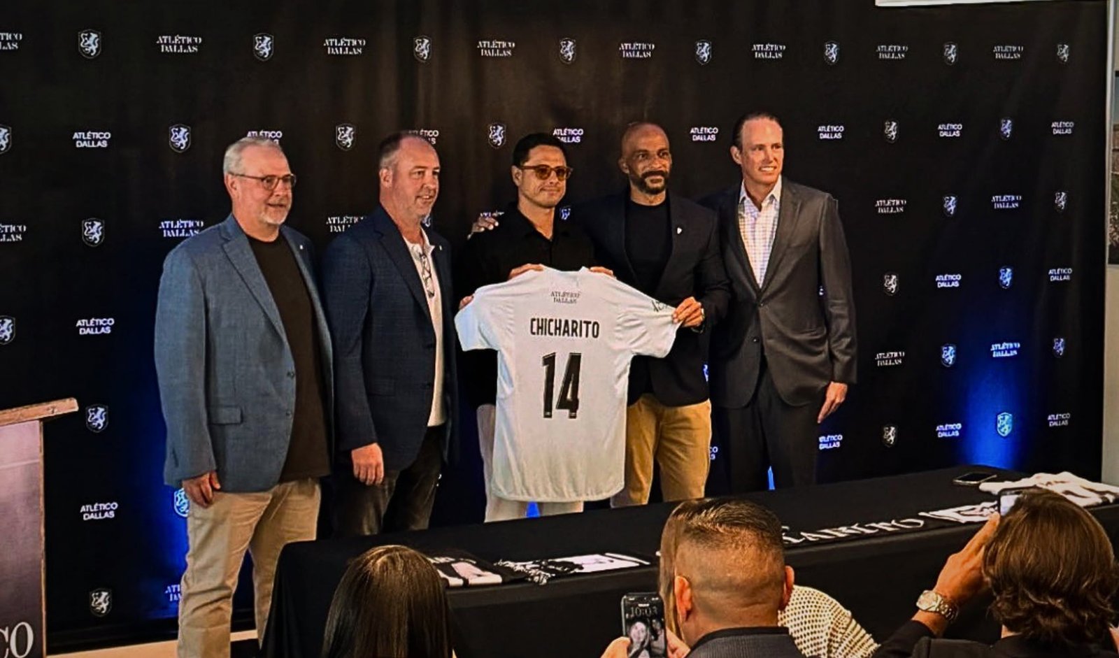 Chicharito, el Fénix del Balompié: De la duda a la reinvención en Dallas