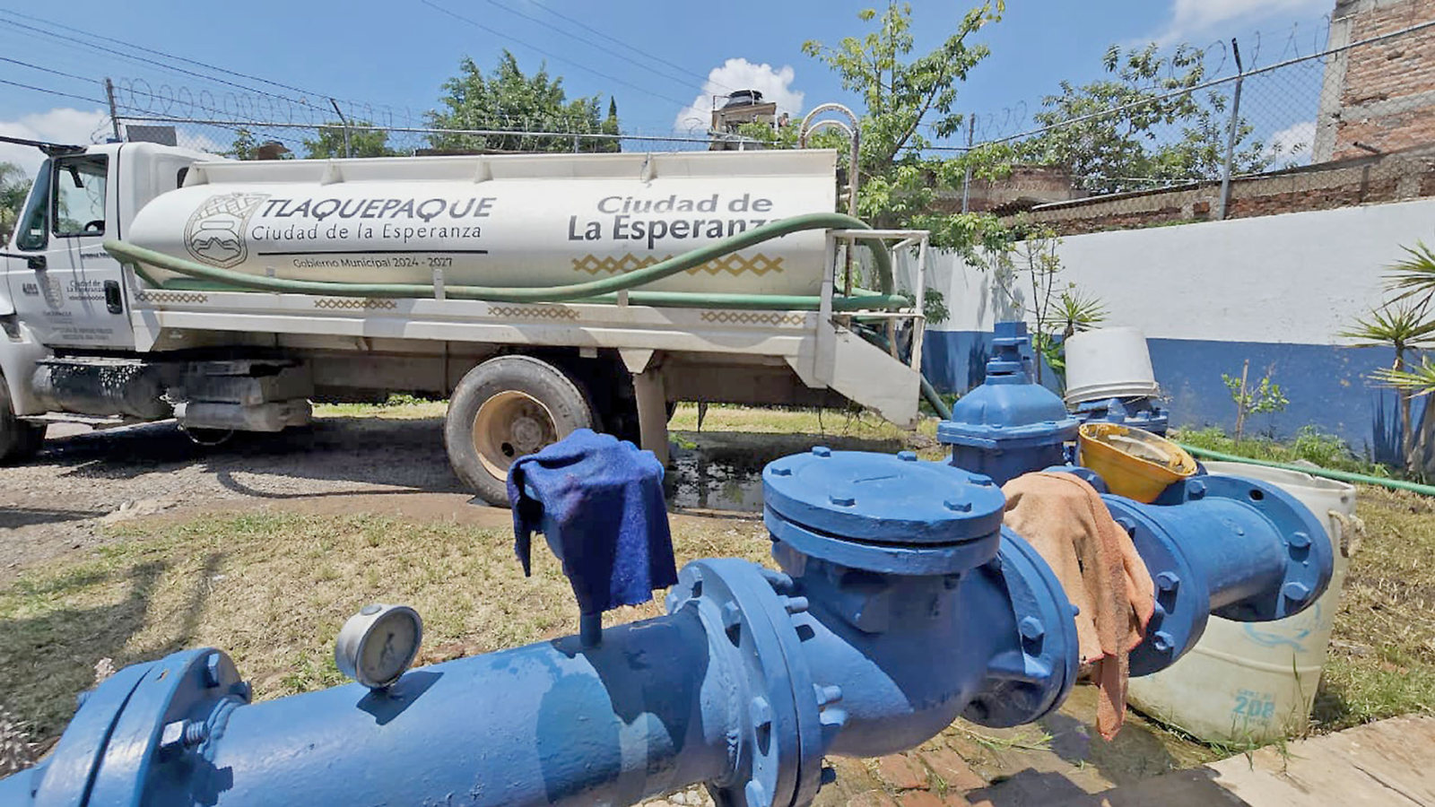 Tlaquepaque abastece a 227 colonias afectadas por suministro de agua