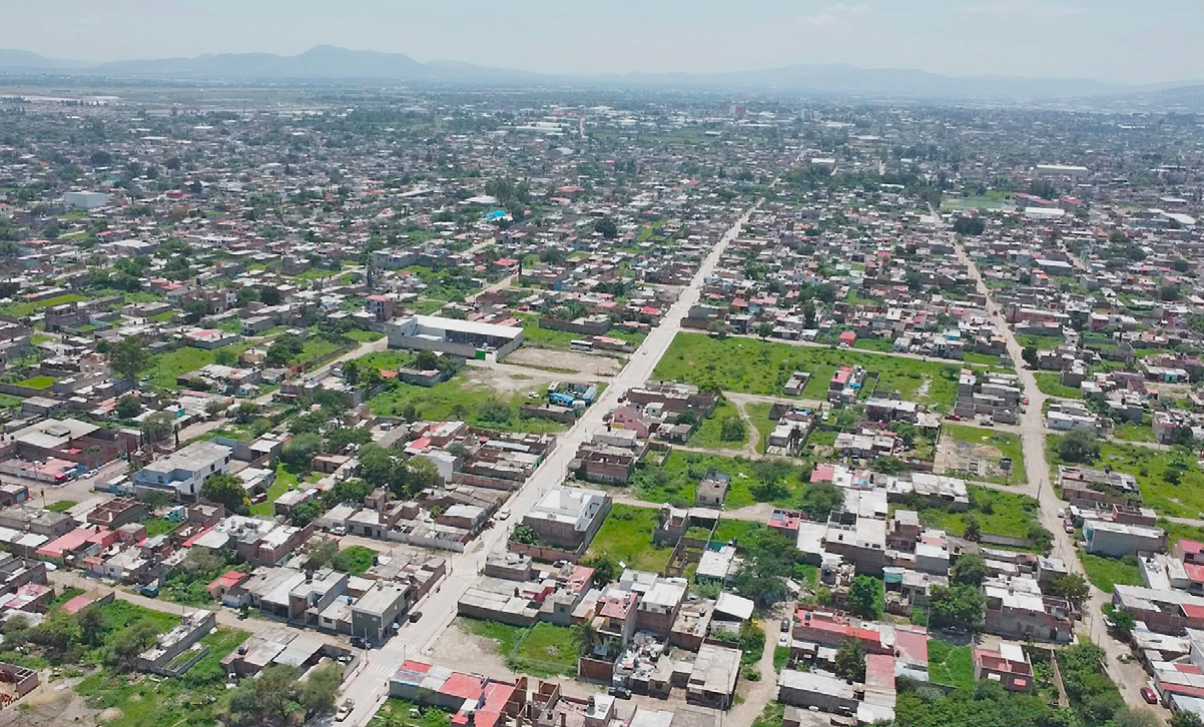 El Salto rehabilita avenida Los Pinos-Eucalipto