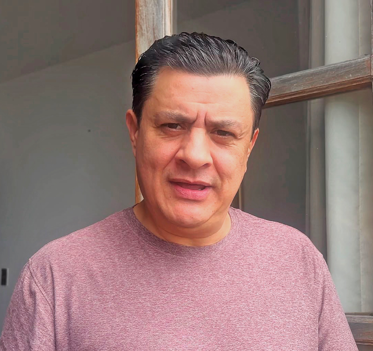 Chema lleva al Congreso 31 mil firmas por agua limpia