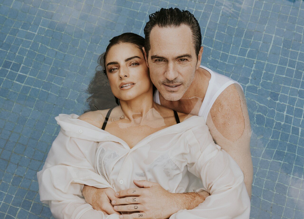 Confesiones de Amor: Ochmann y Derbez Discrepan sobre su Primer Encuentro