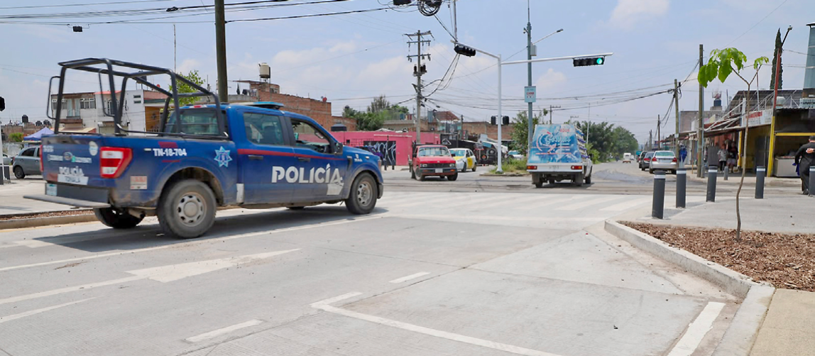Abren tramo de avenida Zalatitán tras liberar derecho de vía