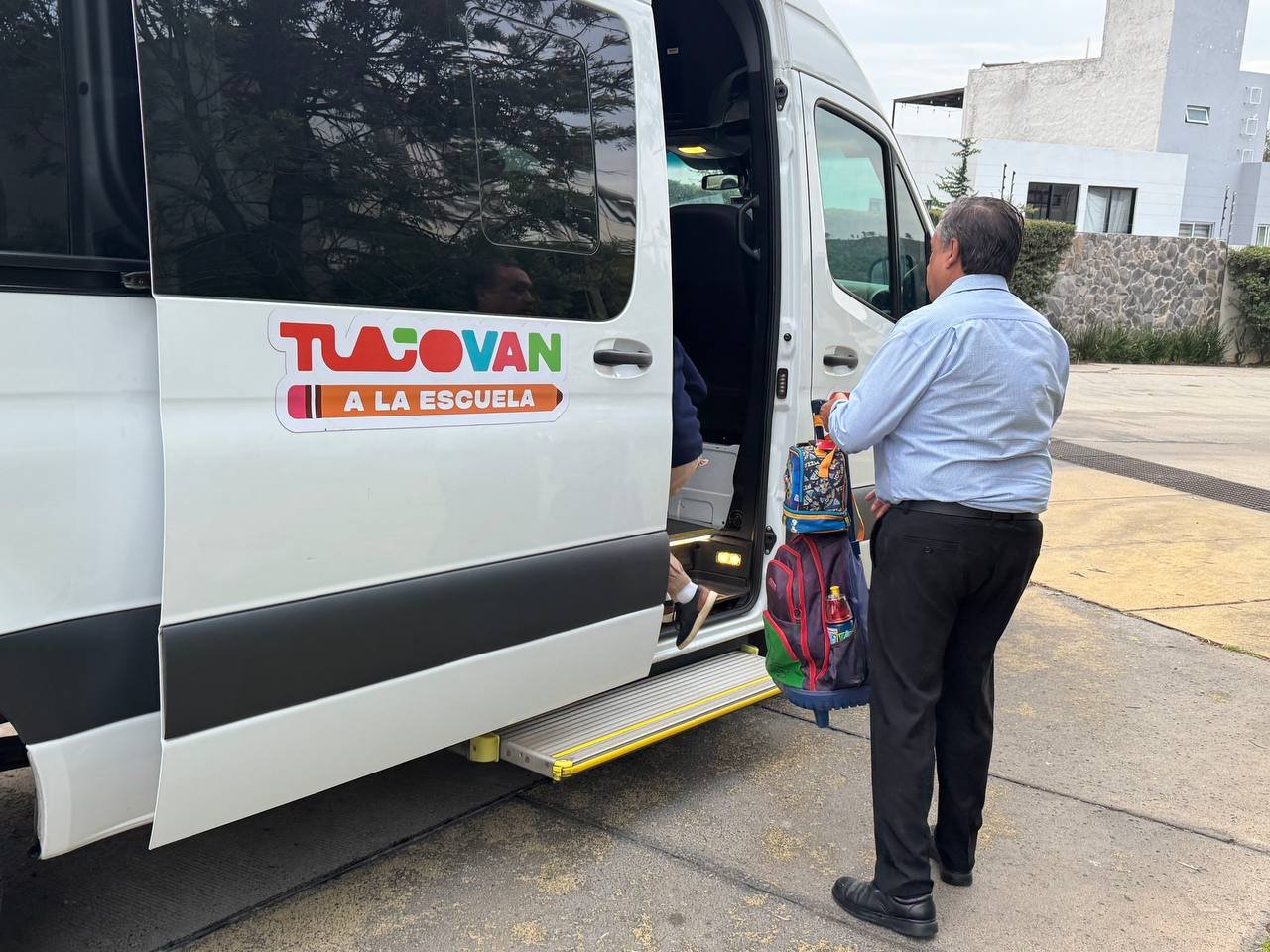 Amplían TlajoVan para reducir viajes en auto y aliviar tráfico