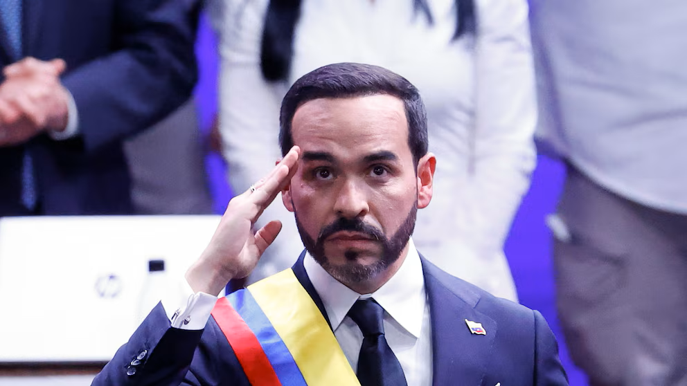 Histórica posesión de De la Espriella: Colombia inicia era entre aplausos y rebeldía