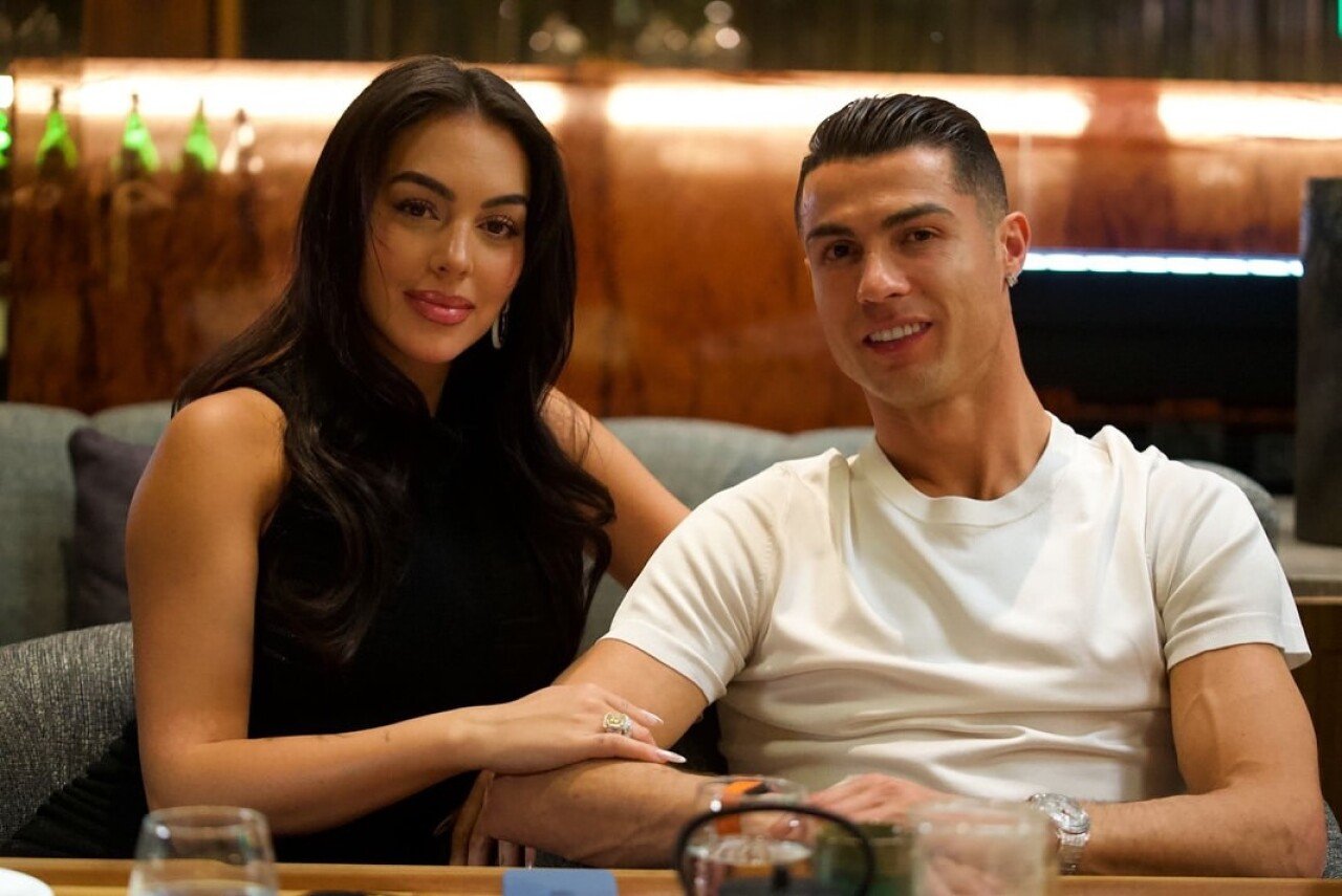 Ronaldo y Georgina: Sorpresa Nupcial en Cascais y un Prenupcial Millonario