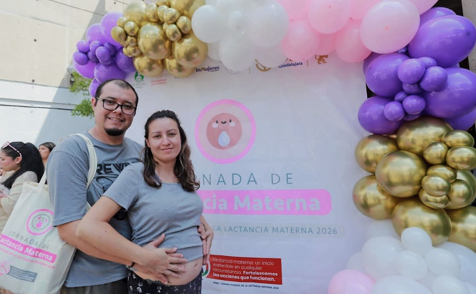Reúnen a especialistas y familias en jornada sobre lactancia materna