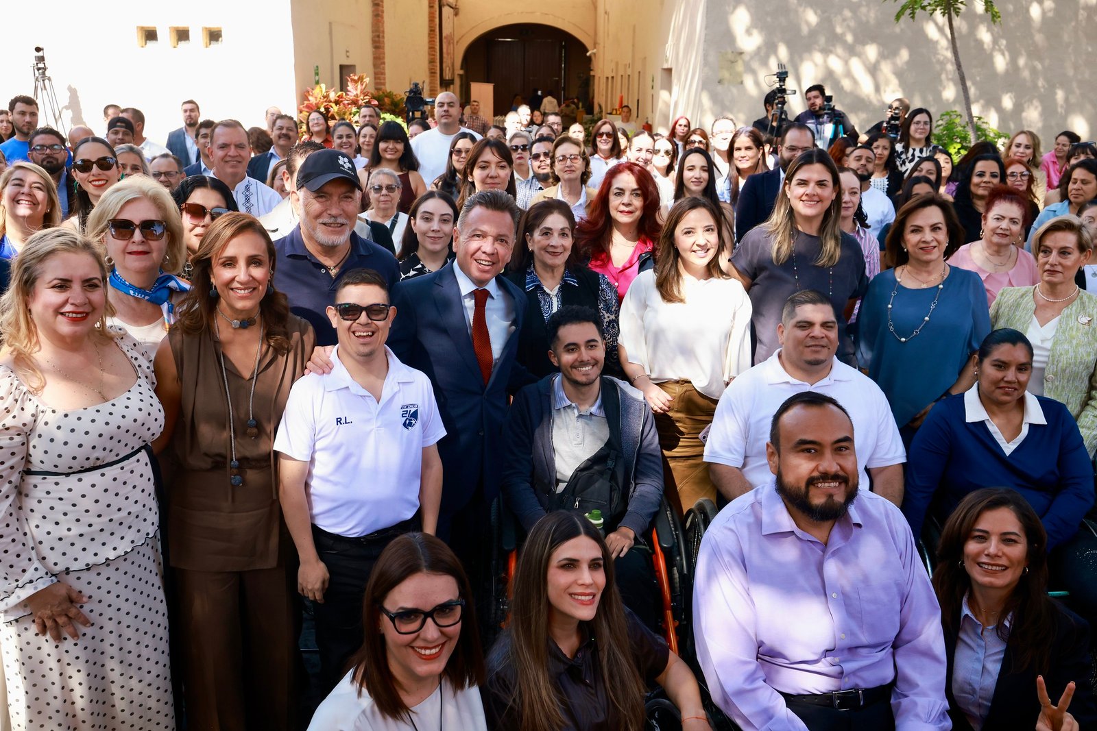 Entrega Jalisco 75 mdp a 152 organizaciones civiles 