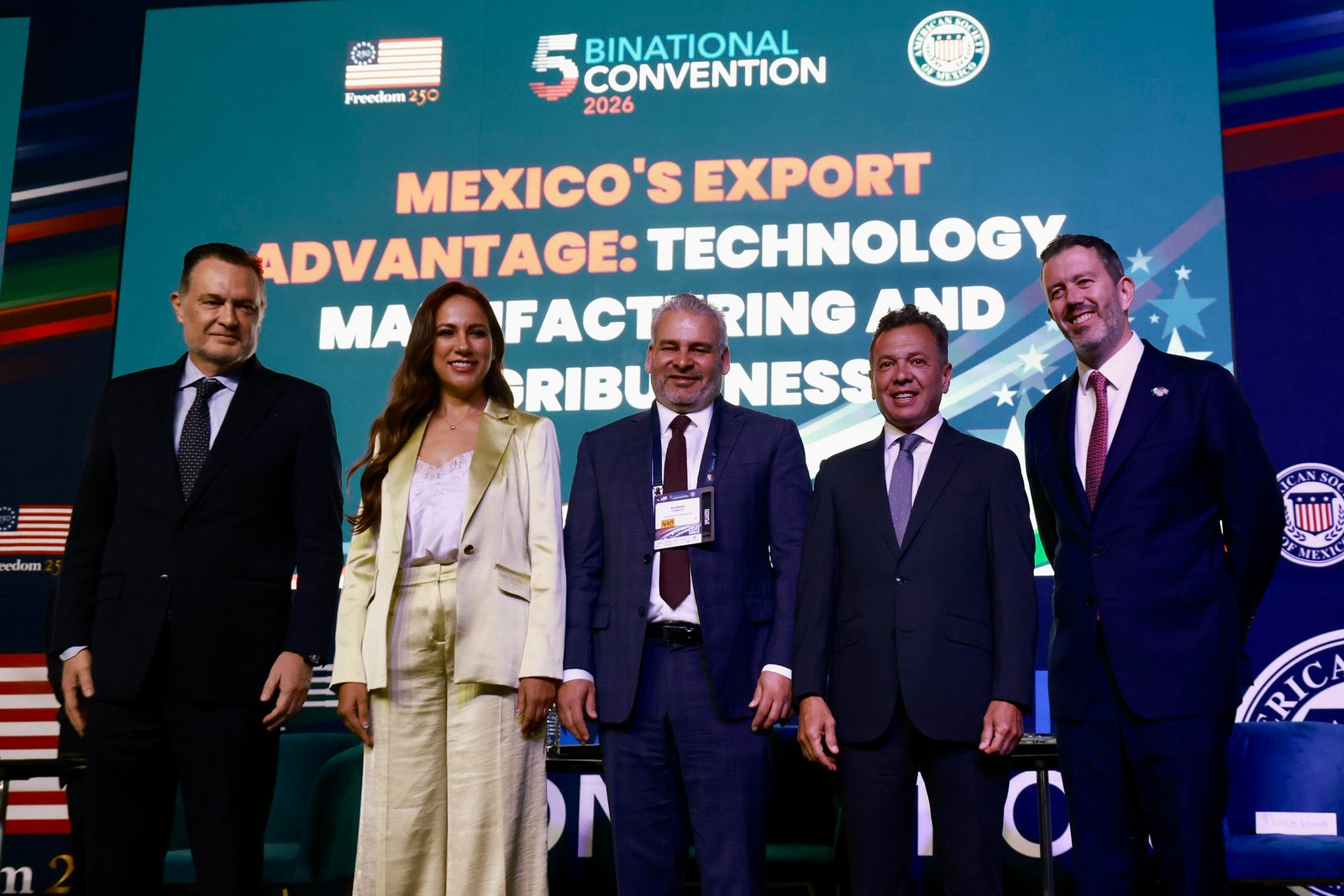 Presenta Lemus proyectos de innovación y semiconductores