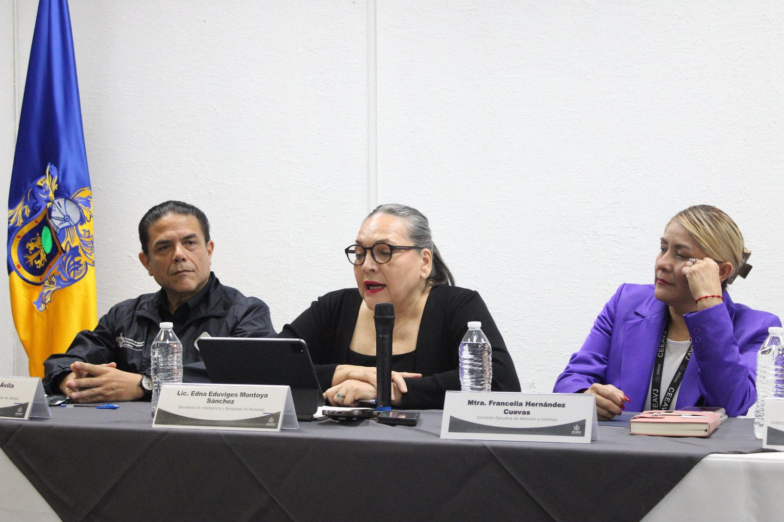 Capacitan a colectivos de búsqueda en campo e identificación