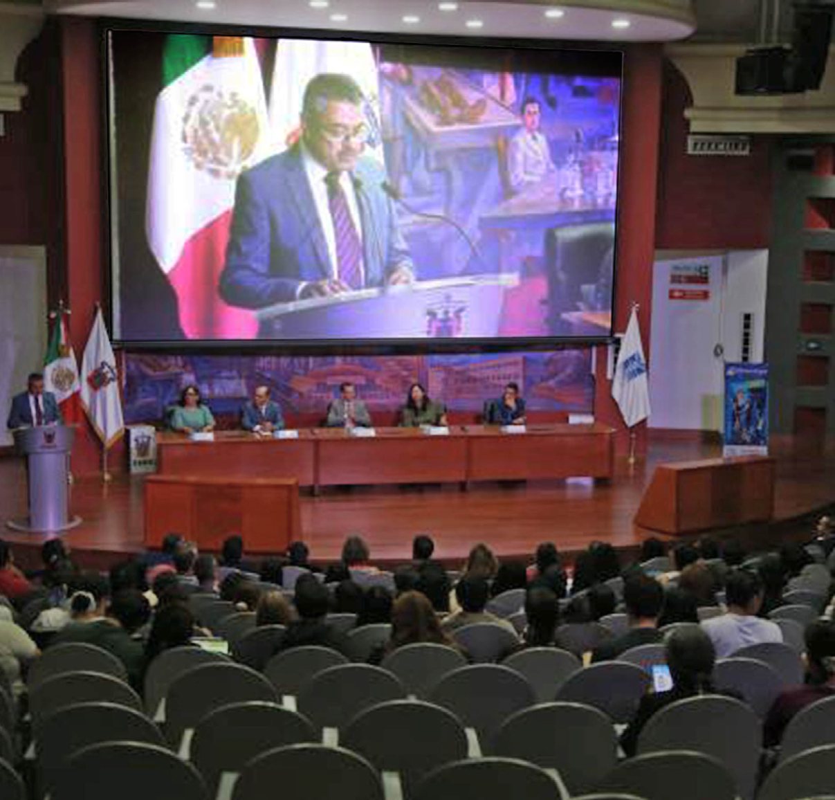 Biblioteca virtual de la UdeG cumple 20 años con nuevo portal
