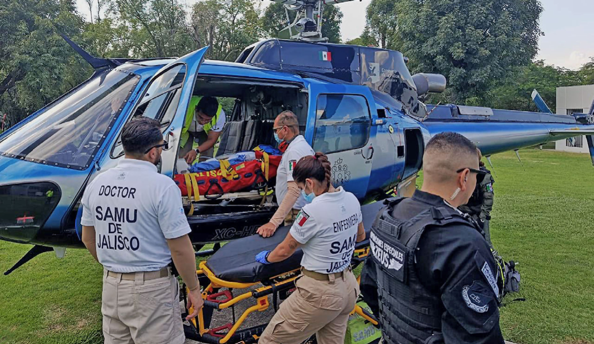 Escuadrón Zeus traslada a niño al Centro Médico 