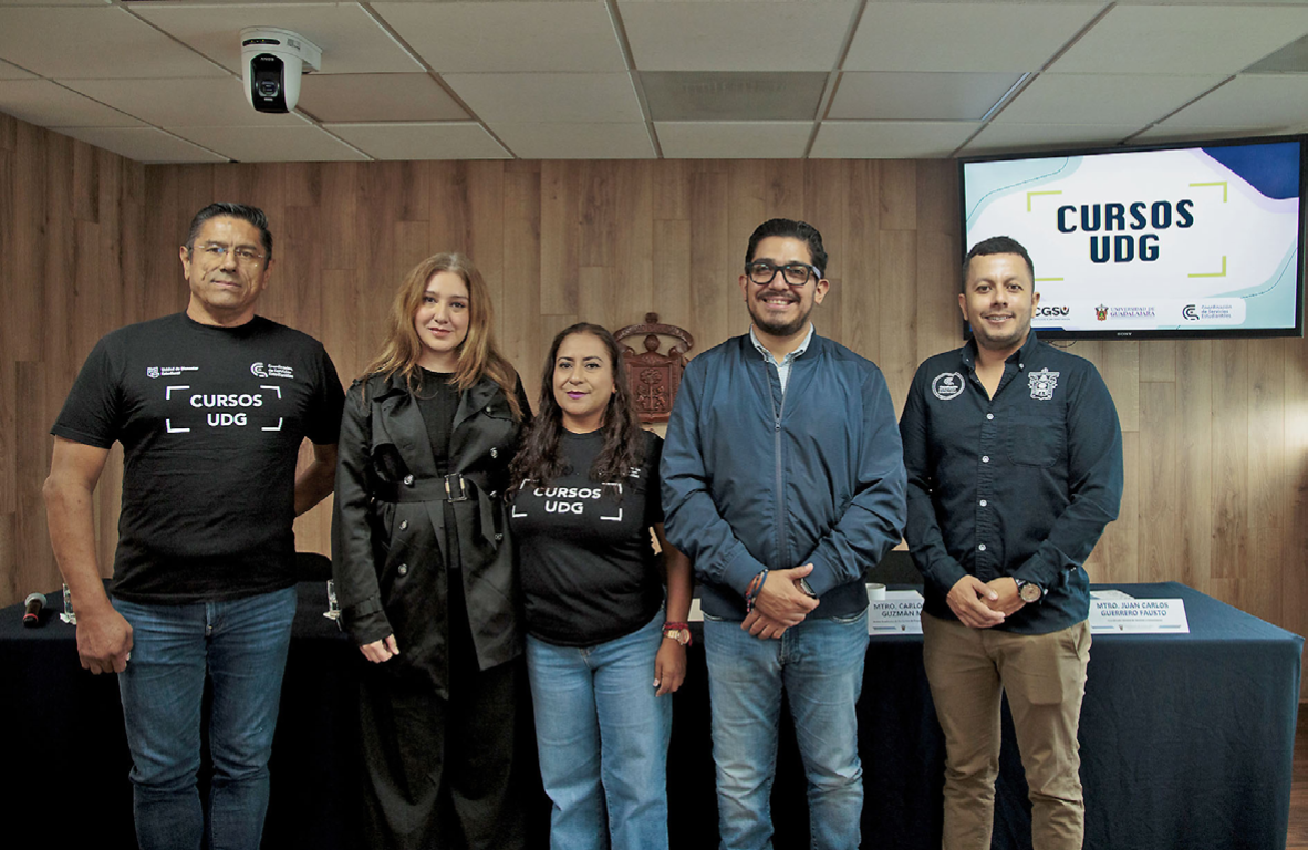 Preparan a aspirantes para examen de ingreso a UdeG
