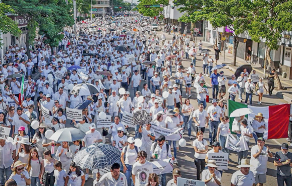 Marchan en Culiacán para exigir paz y frenar la violencia
