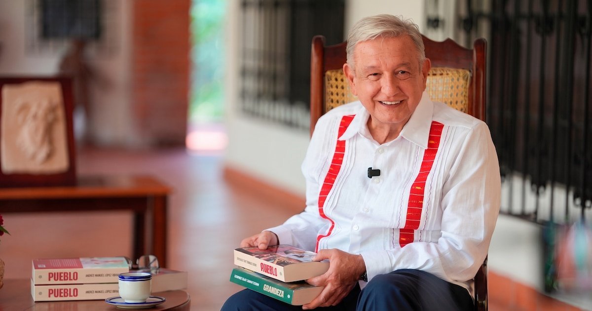 López Obrador Presenta "Pueblo" y Resalta el Mandato Popular