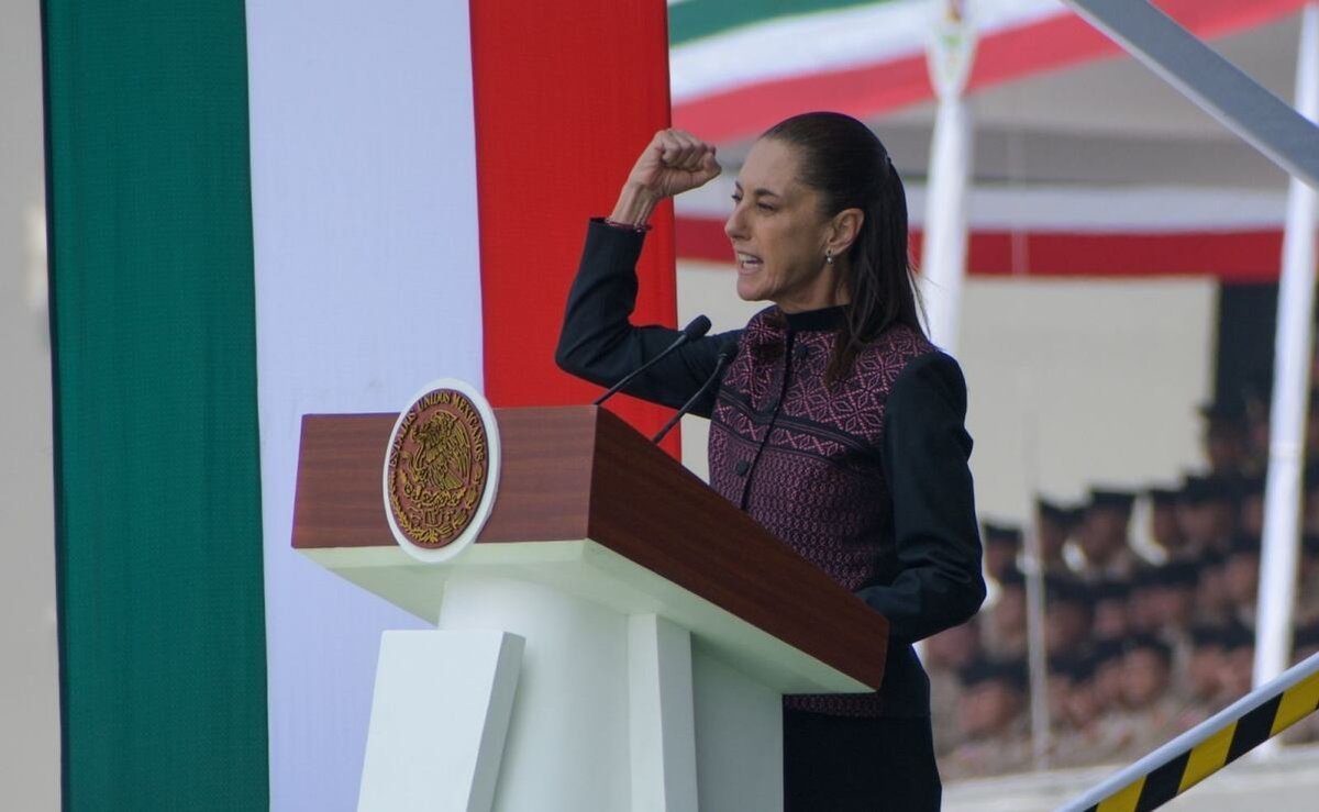 Sheinbaum Llama a Cadetes Militares a Priorizar el Interés Nacional y la Lealtad