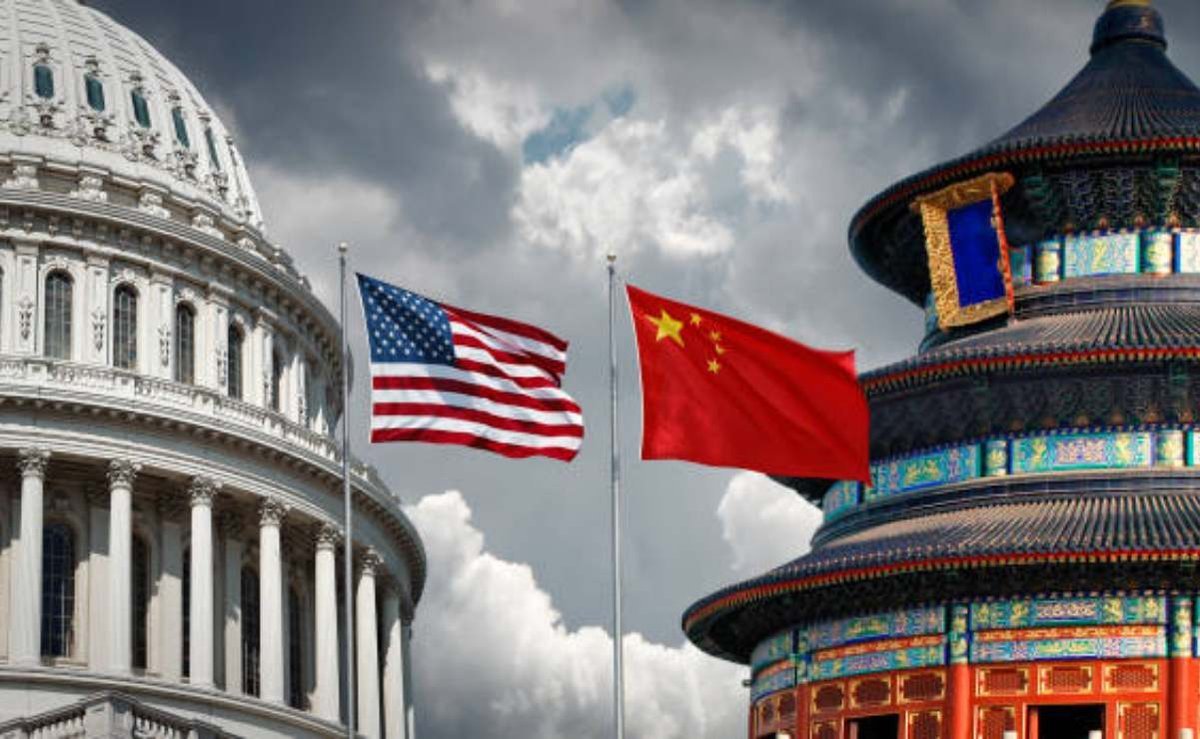 Tensión por la IA: China desestima denuncias de EE.UU. por supuesto robo tecnológico