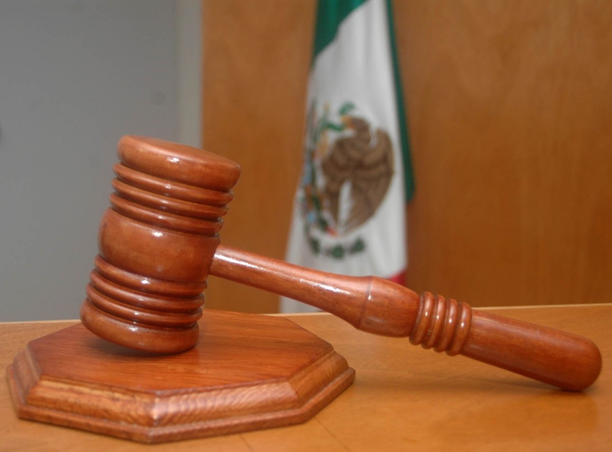 Adolescente vinculado a "Los Ardillos" enfrenta proceso por posesión de armamento exclusivo