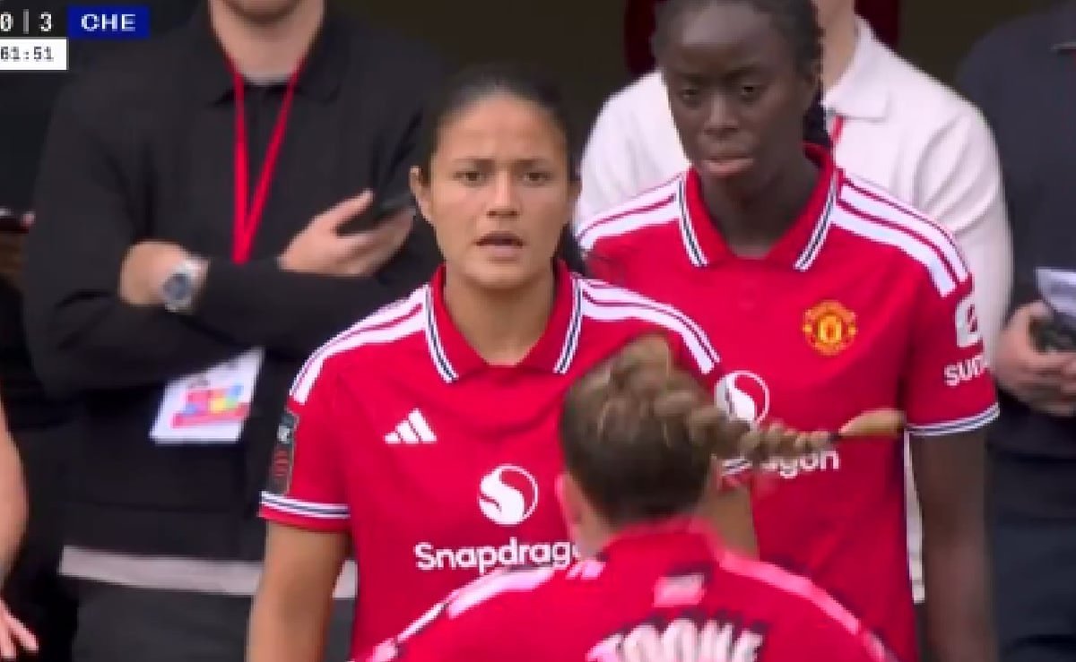 Rebeca Bernal marca un hito: Primera mexicana en debutar en la Women's Super League