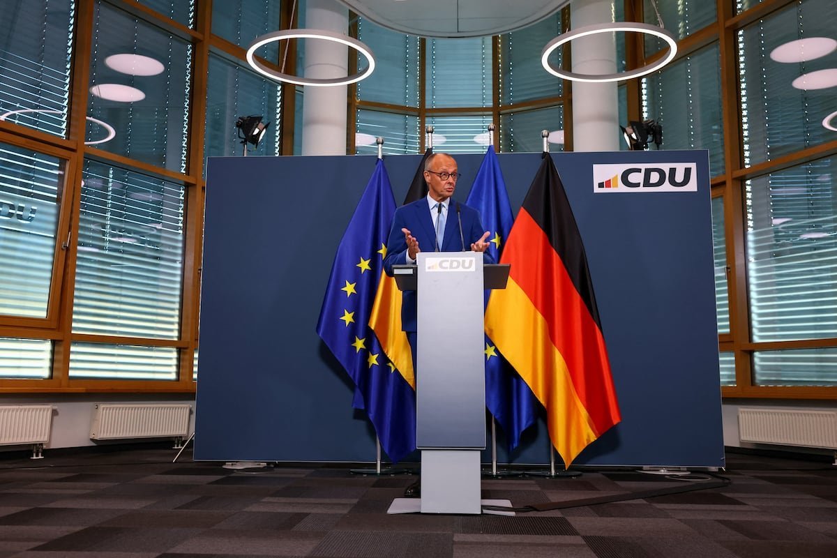 Ola de ultraderecha remece a Alemania y agrava la crisis democristiana