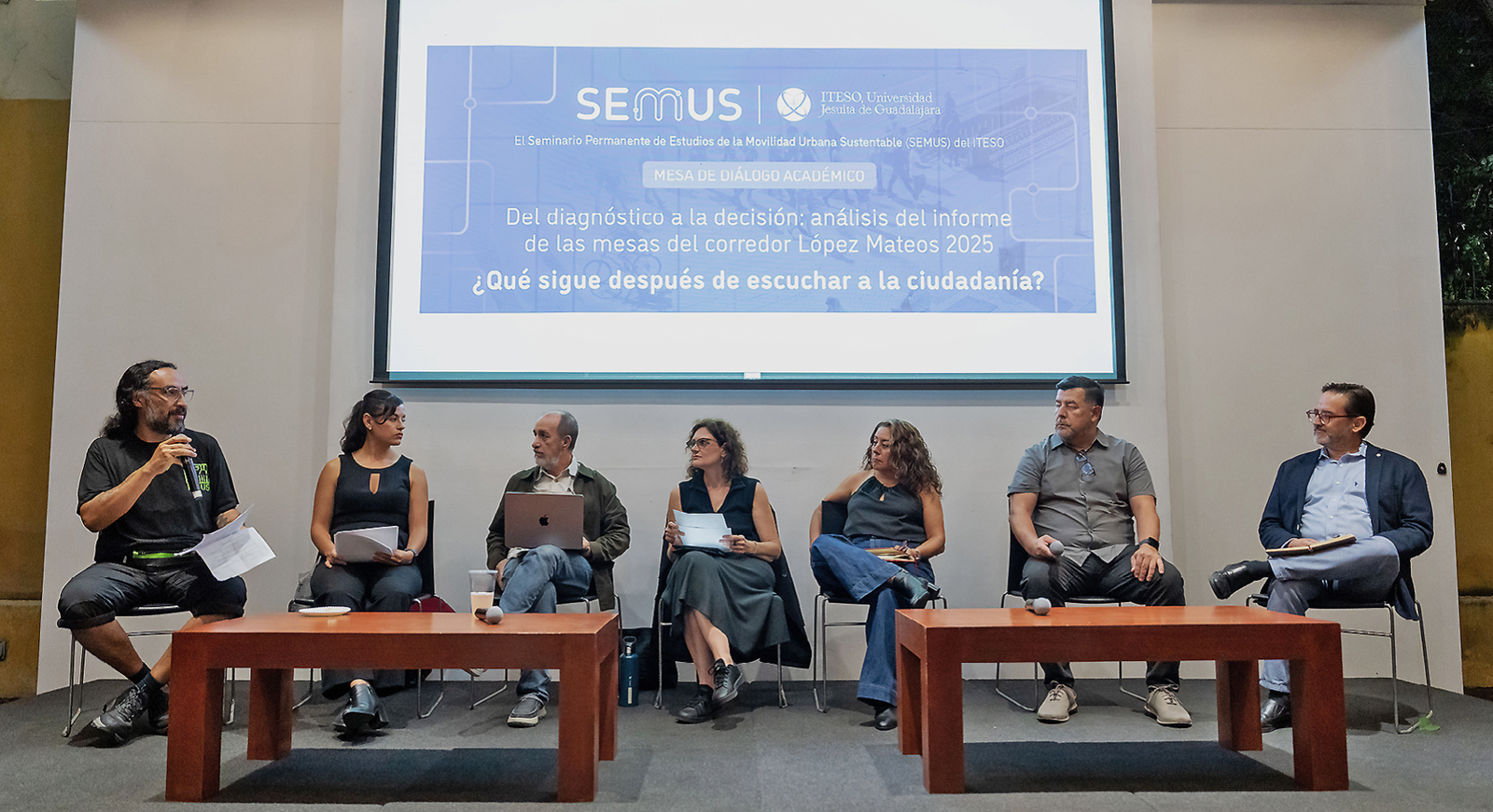 Académicos piden aterrizar propuestas para López Mateos