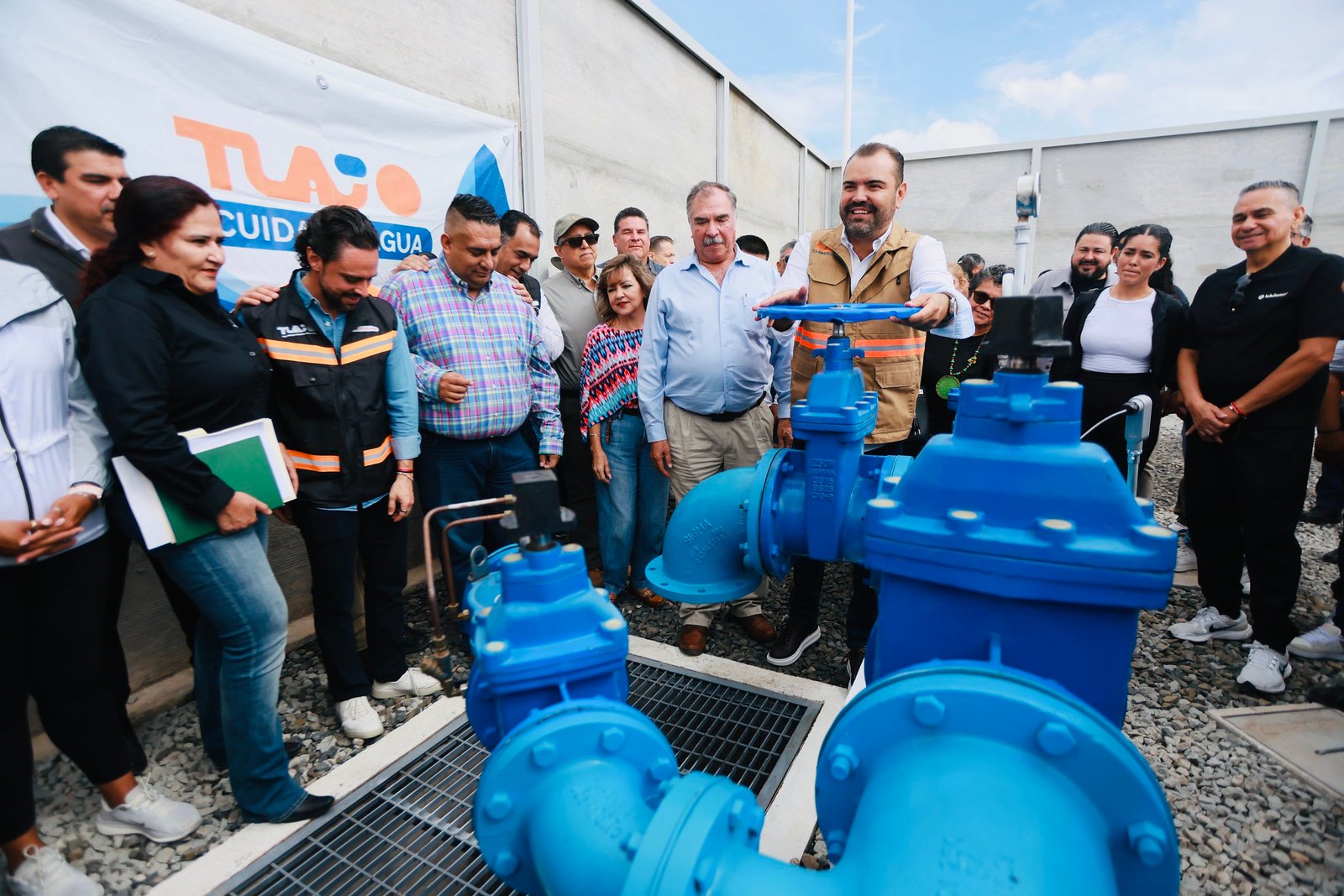 Entrega Tlajomulco pozo de agua en Punto Sur
