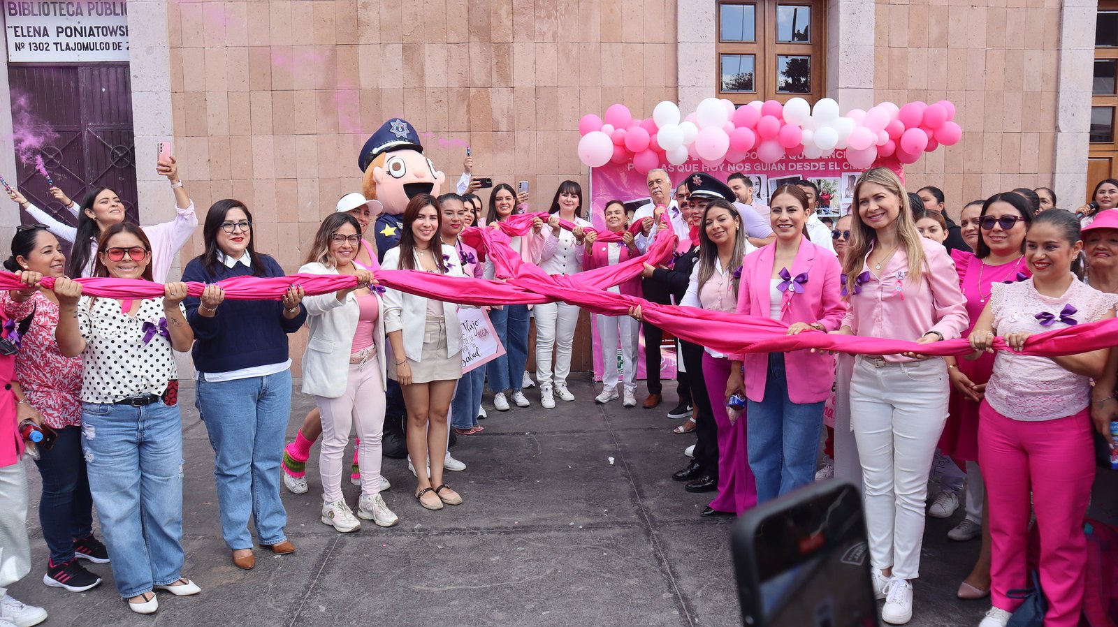 Mujeres llaman a detectar a tiempo el cáncer de mama en Tlajomulco