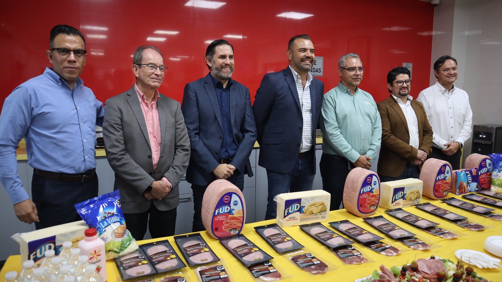 Presume Tlajomulco captación de inversiones y generación de empleos