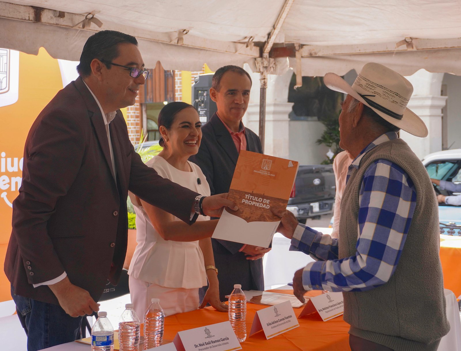 Dan certeza jurídica a viviendas y espacios públicos