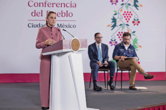 Sheinbaum pide al INE aclarar contratos bajo sospecha  