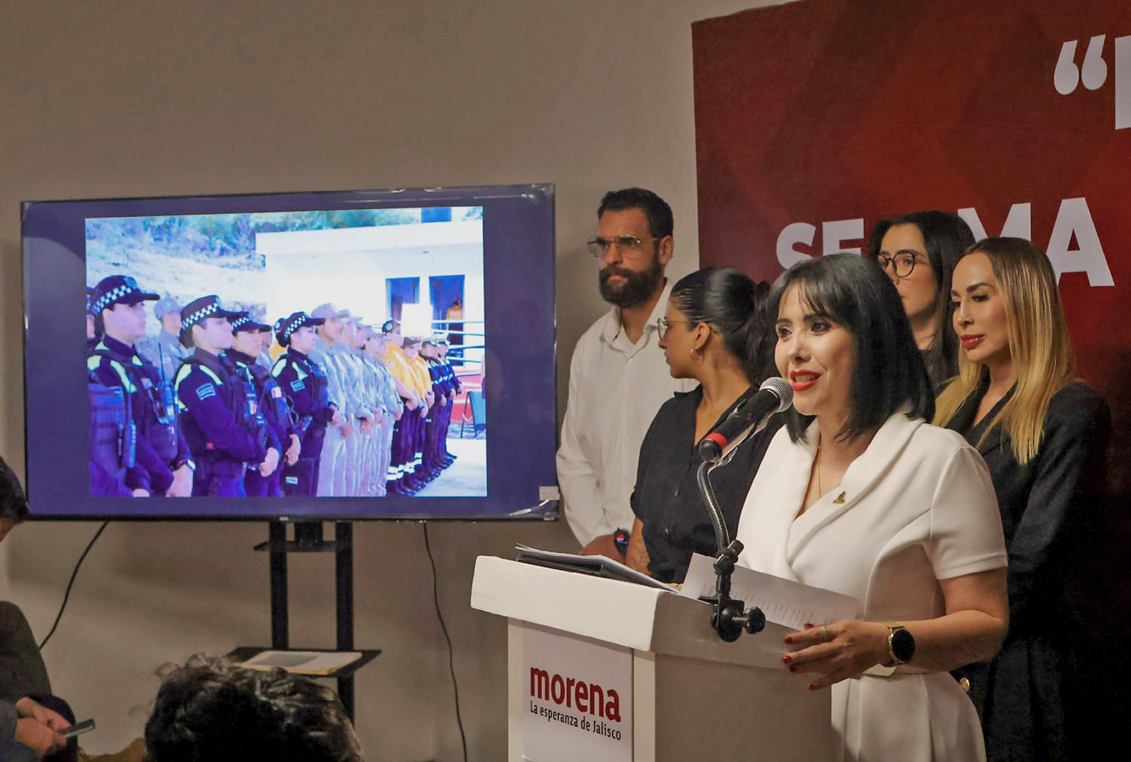 Diputada busca más recursos para C5 de Tonalá y policías