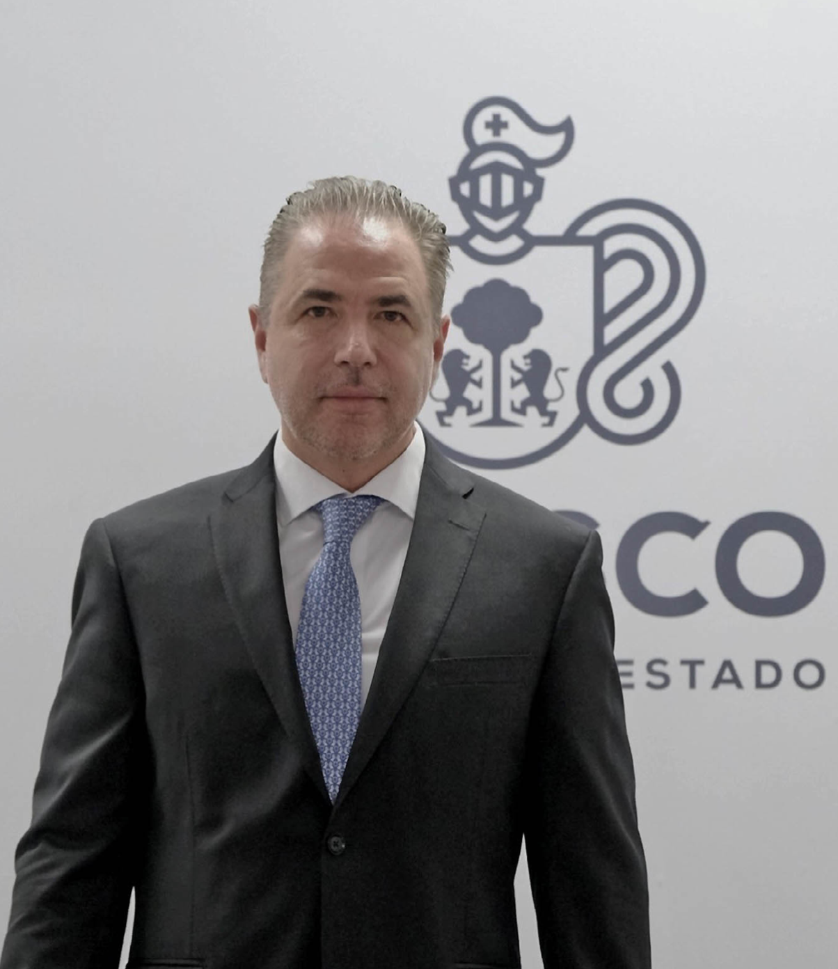 Renuncia Zamora; lo releva Carlos Arias