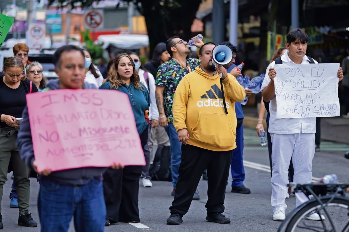 Sheinbaum Aborda Crisis en el IMSS y Promete Soluciones Rápidas