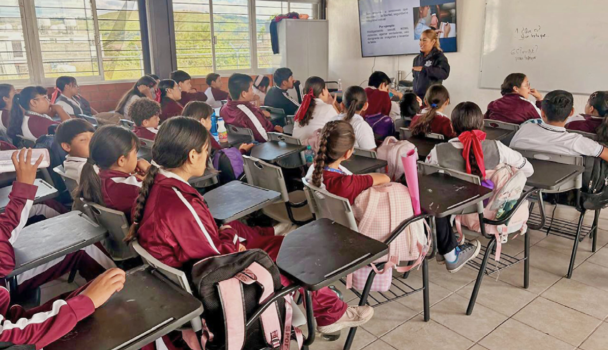 Lleva Gobierno de El Salto talleres contra la violencia